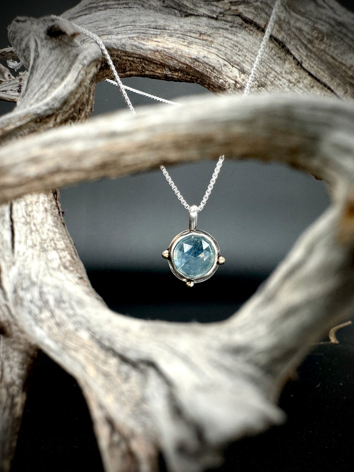 Aquamarine Wayfinder pendant