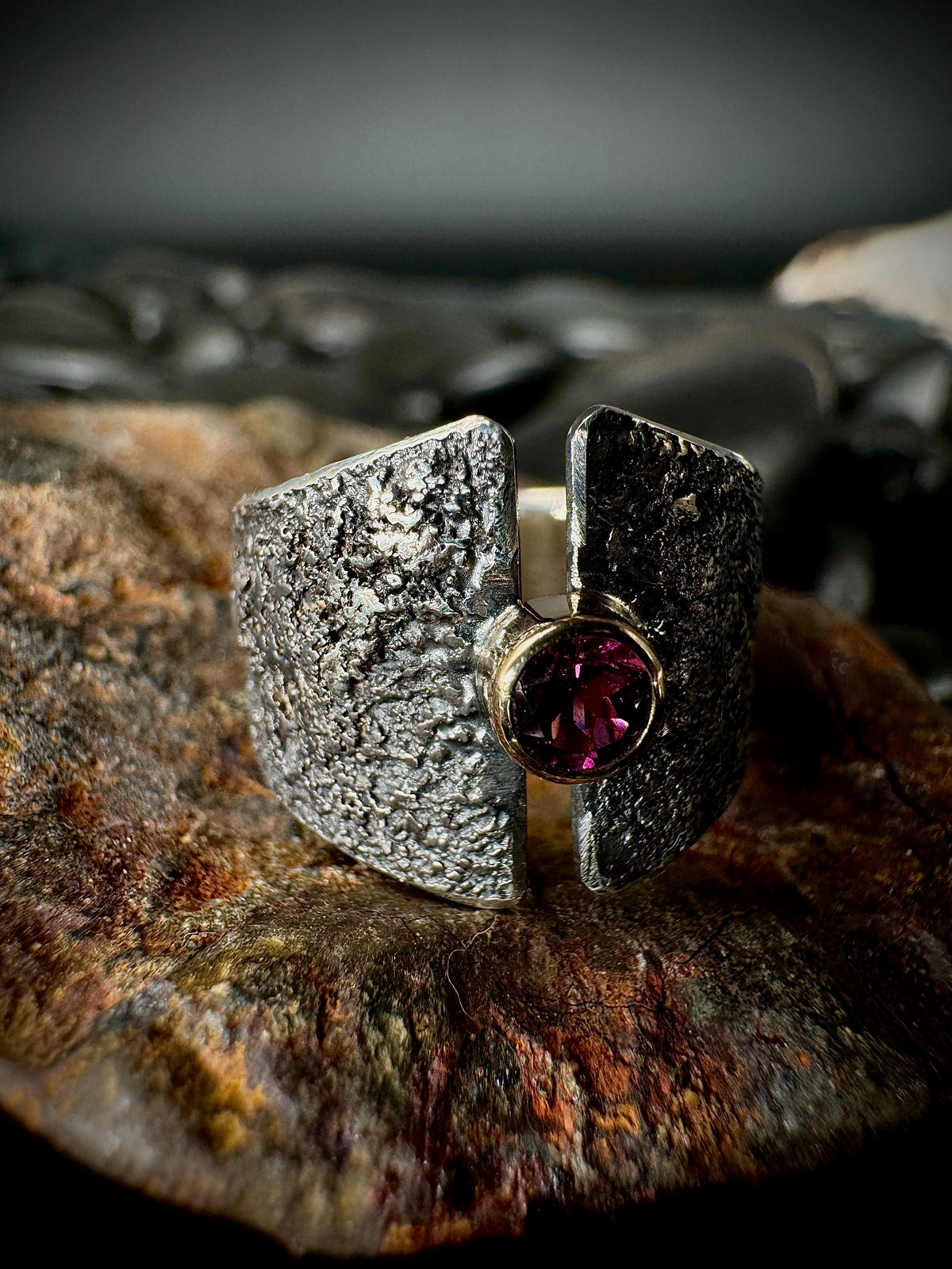 Rhodolite garnet, gold and silver fused dust ring, size 5