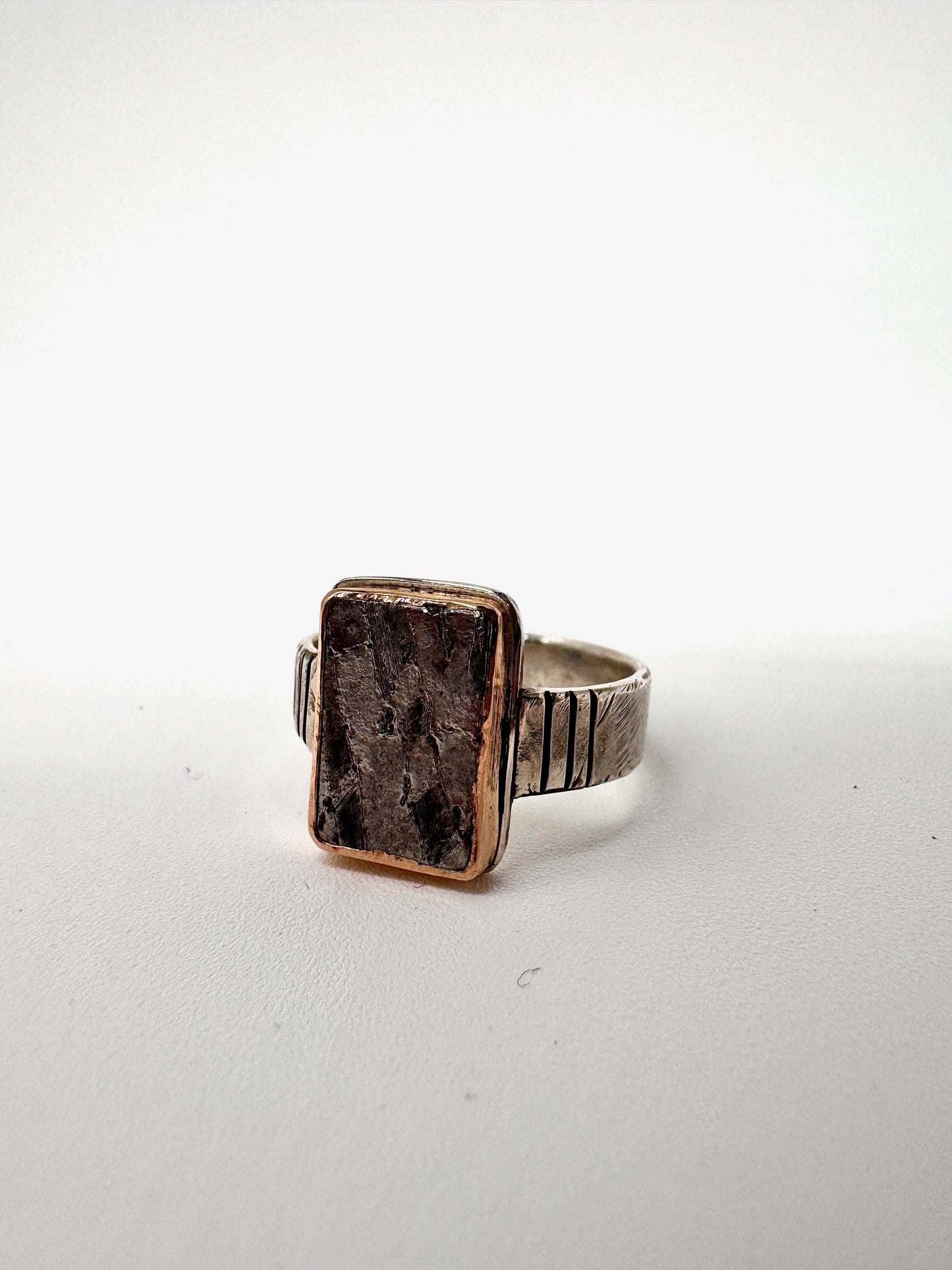Seymchan meteorite silver and gold ring, size 11