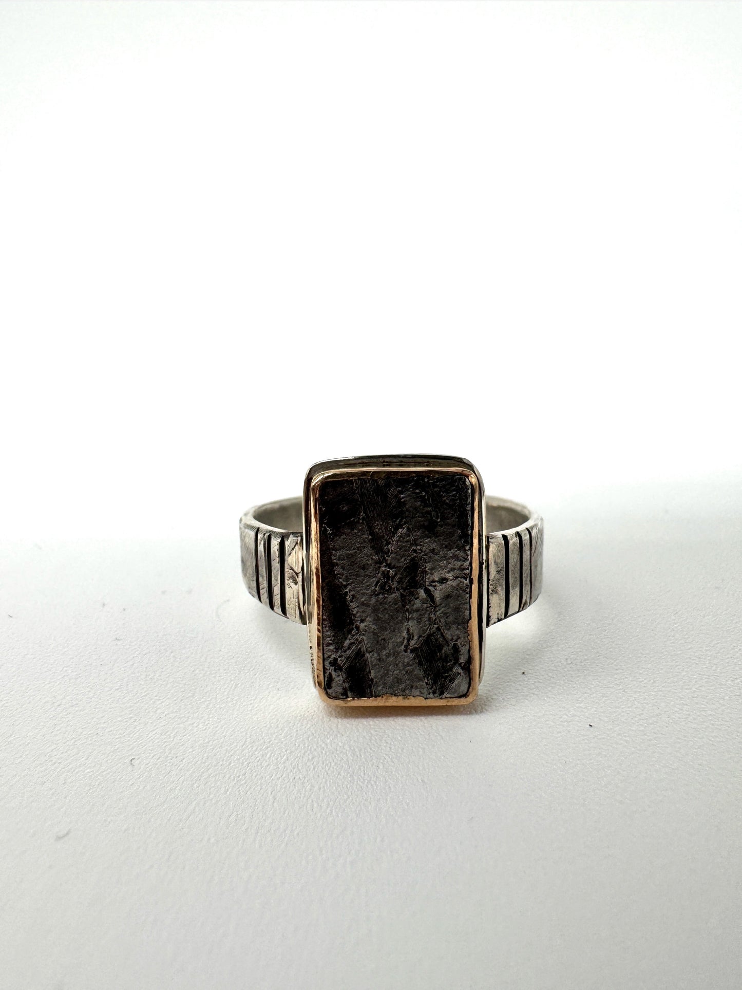 Seymchan meteorite silver and gold ring, size 11