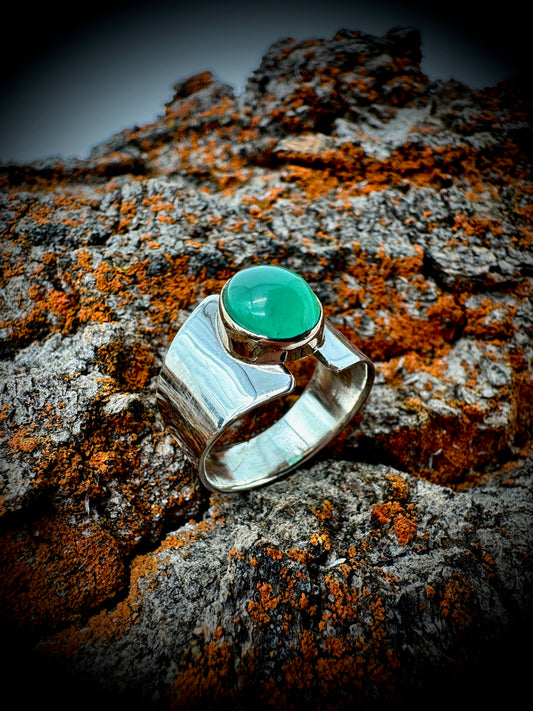 Gem Chrysoprase ring size 8.25