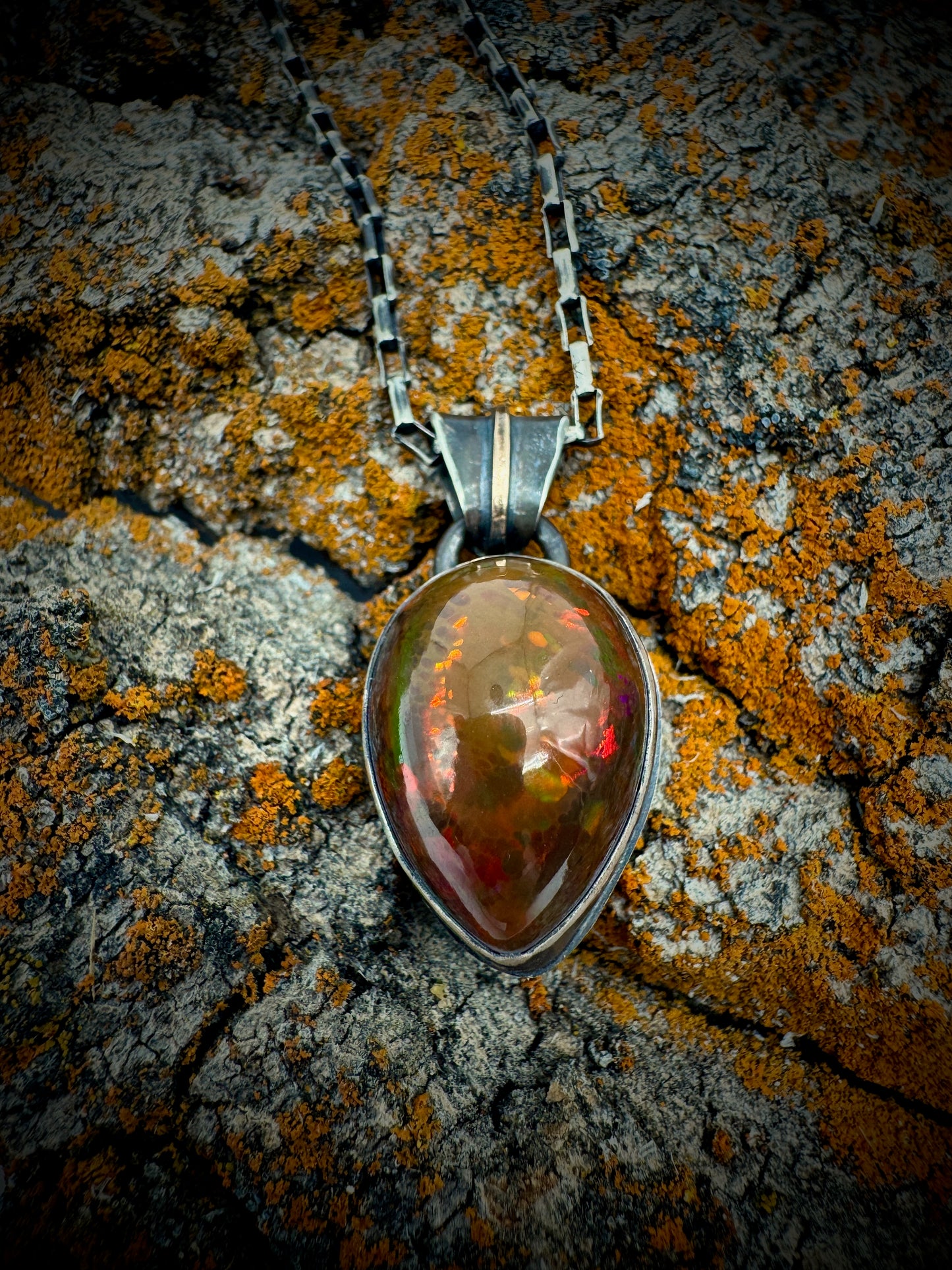 Chocolate Honeycomb opal 14 carat