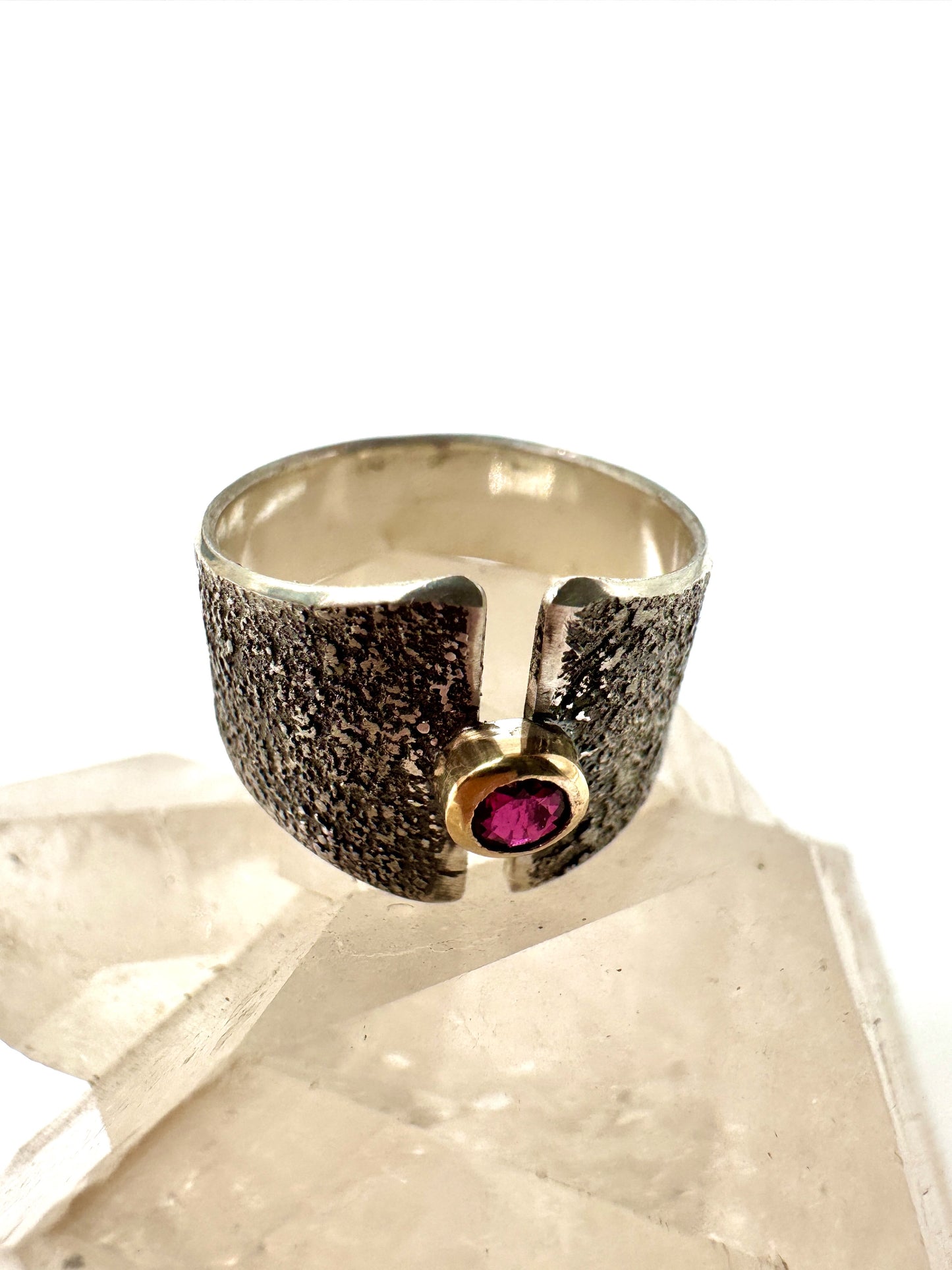 Ruby and 14k gold classic wide band ring size 6.5