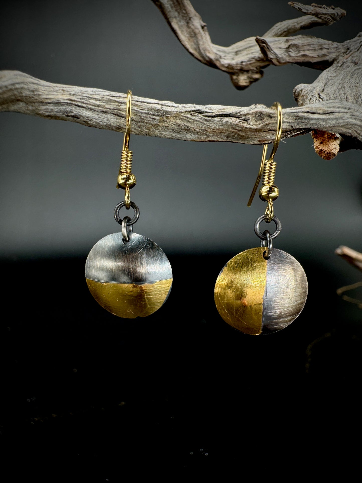 Half Moon golden earrings satin brushed