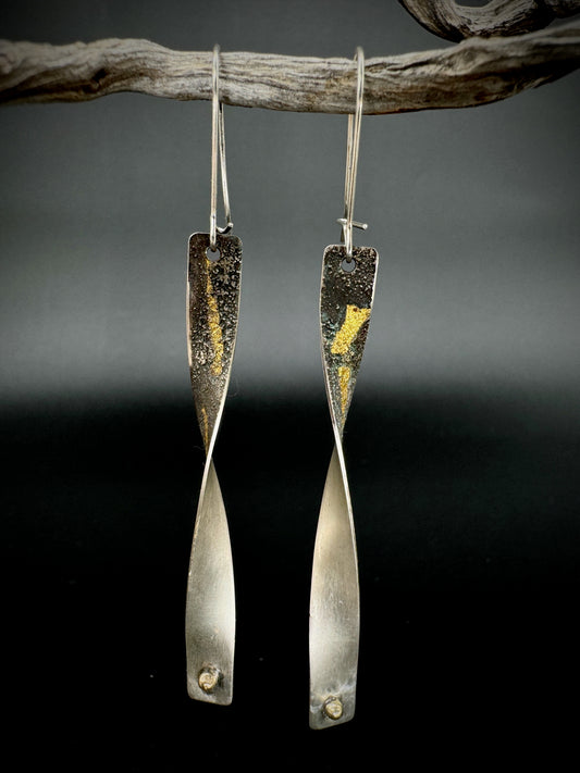 Golden Twist earrings