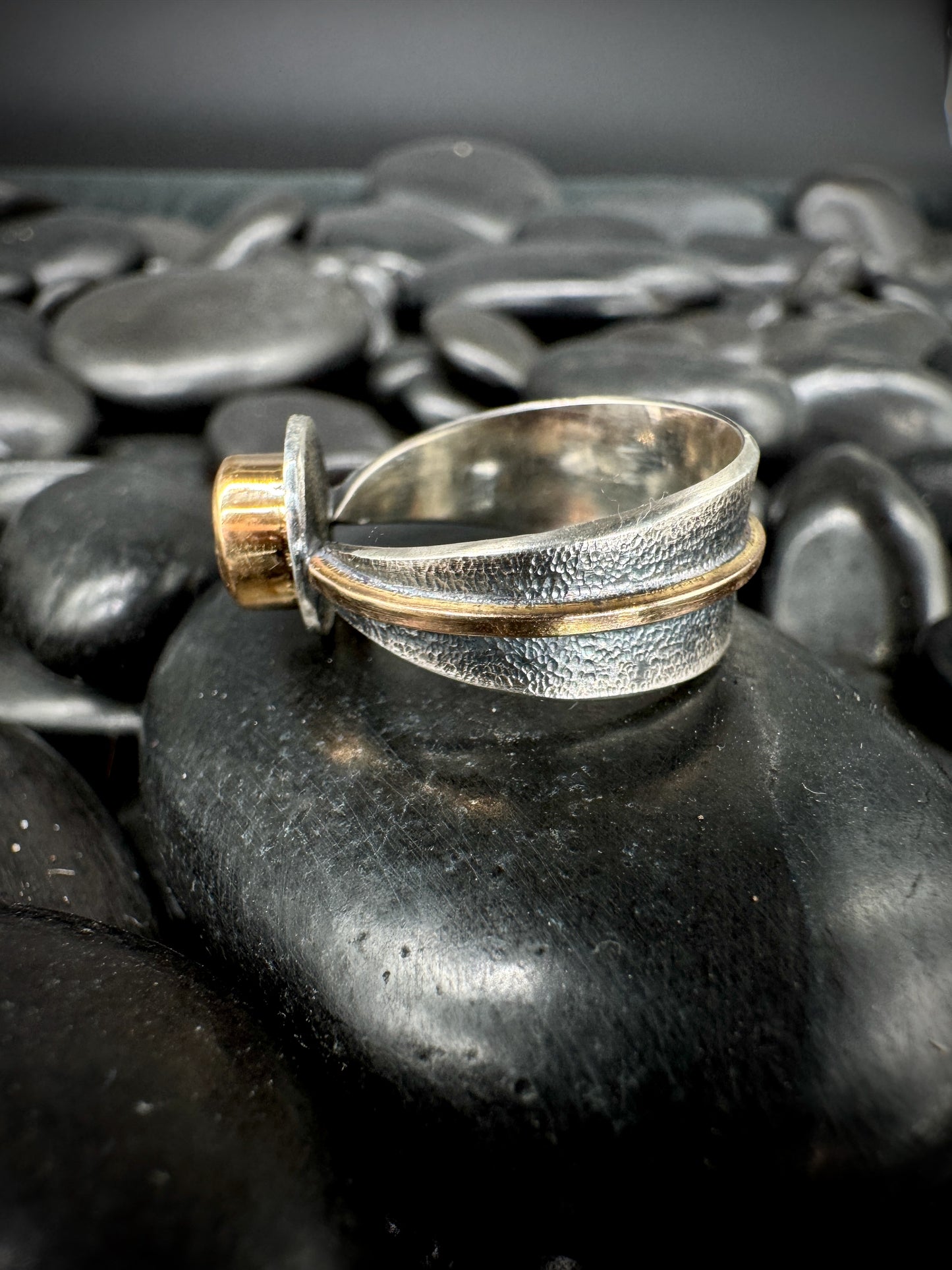 Andesine reverse band ring size 7