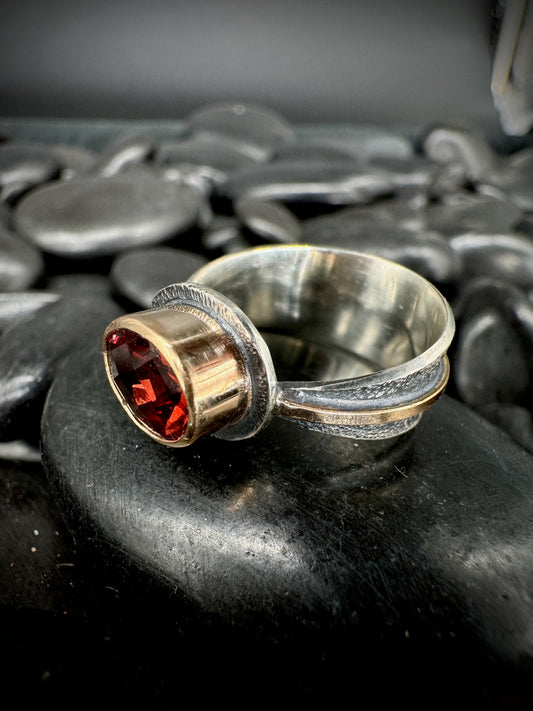 Andesine reverse band ring size 7