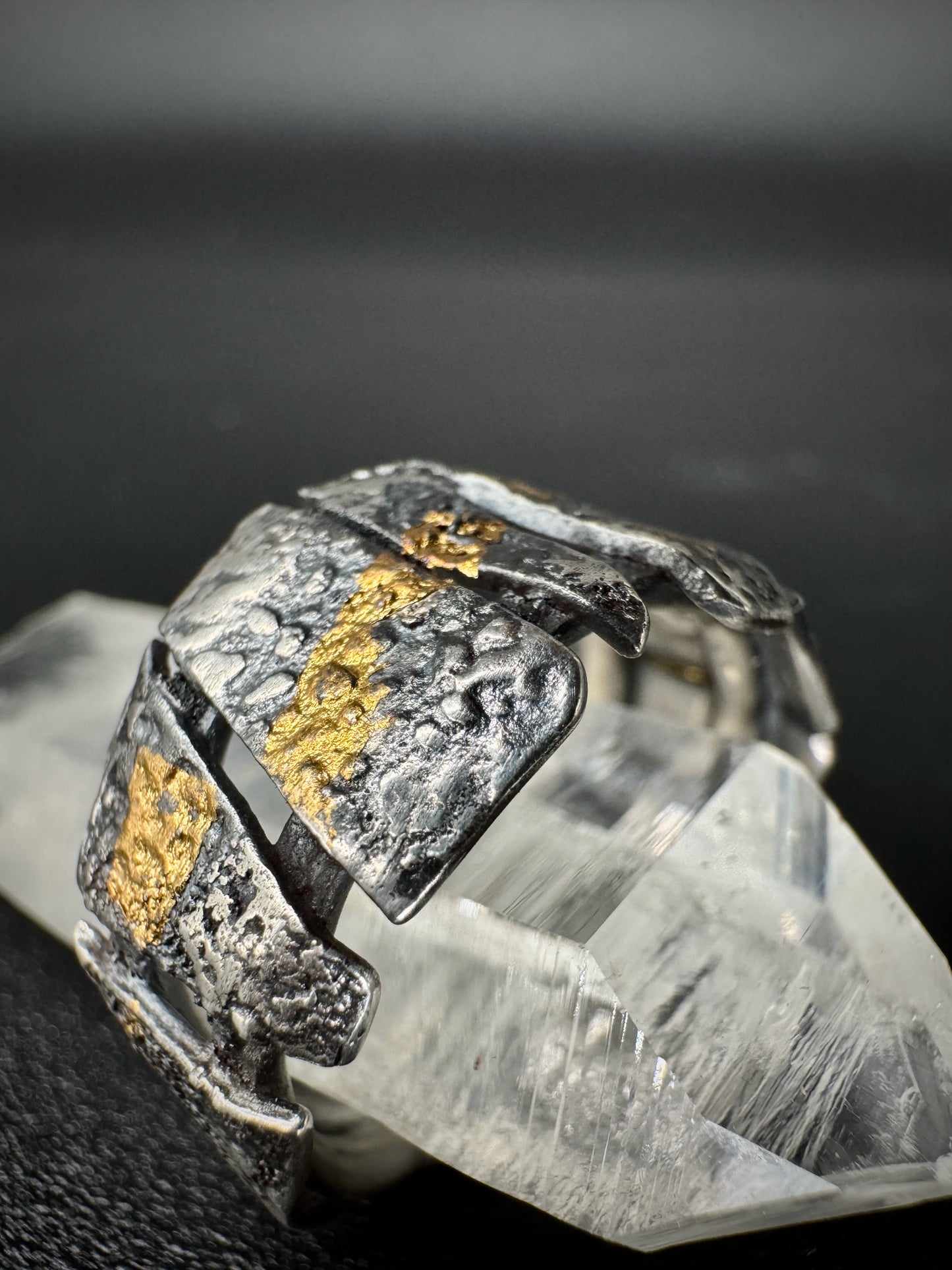 Golden particle ring size 11