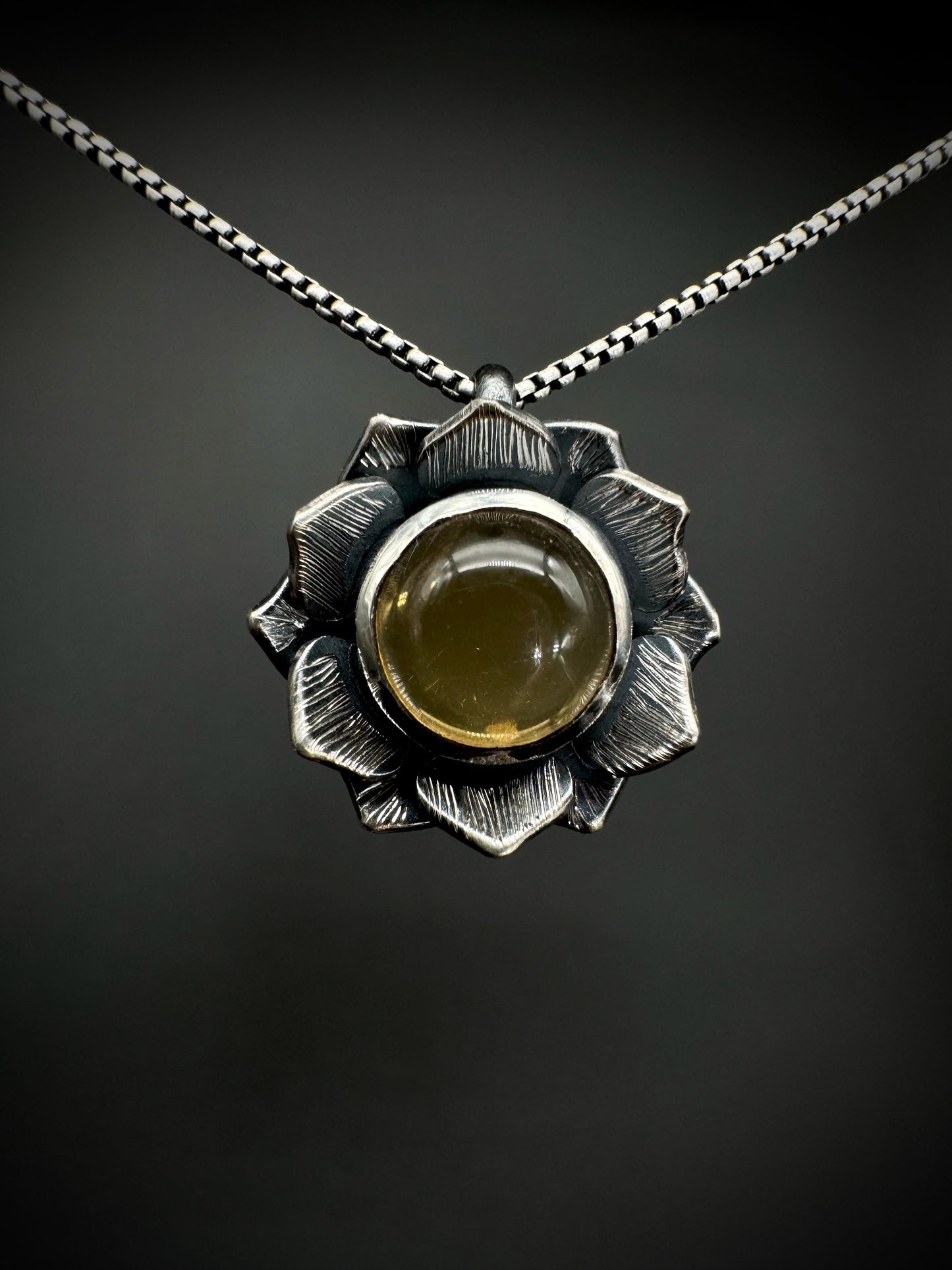 Starflower pendant citrine