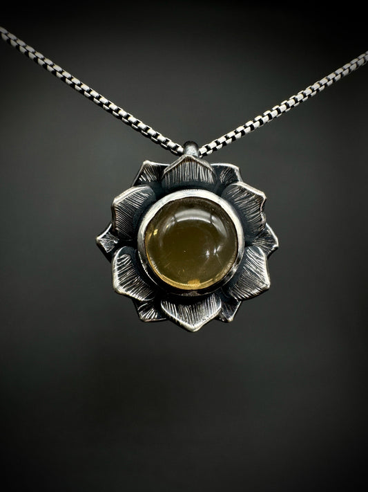 Starflower pendant citrine