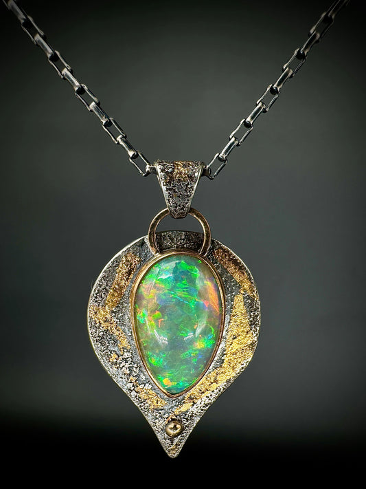 Dragons Eye opal pendant