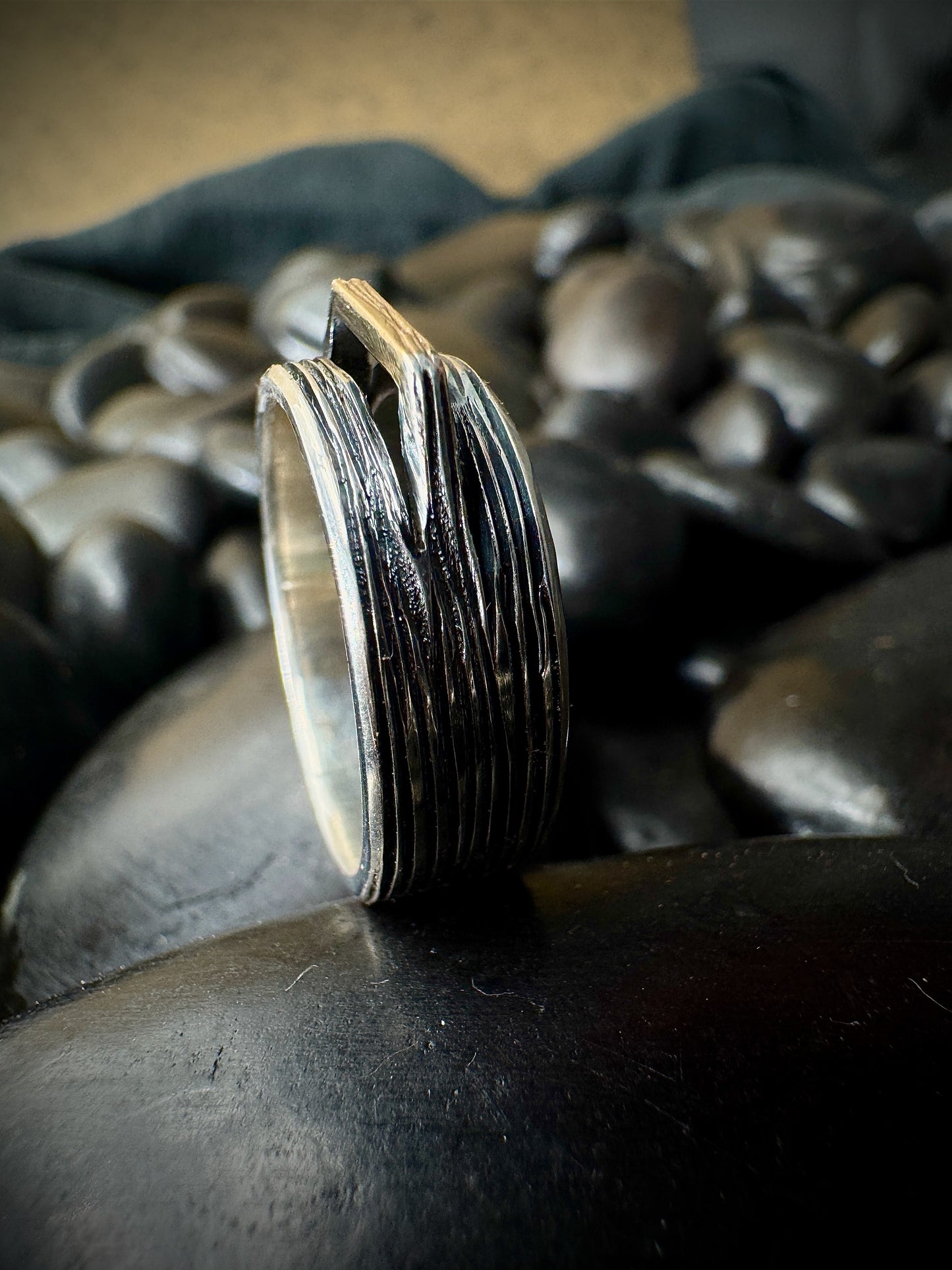 14k gold bar Woven ring size 8
