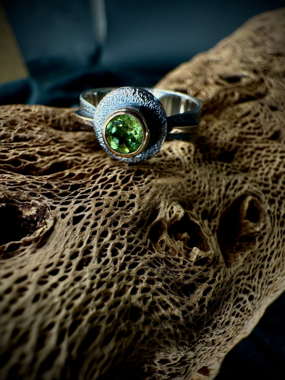 Peridot reverse band ring size 6.25