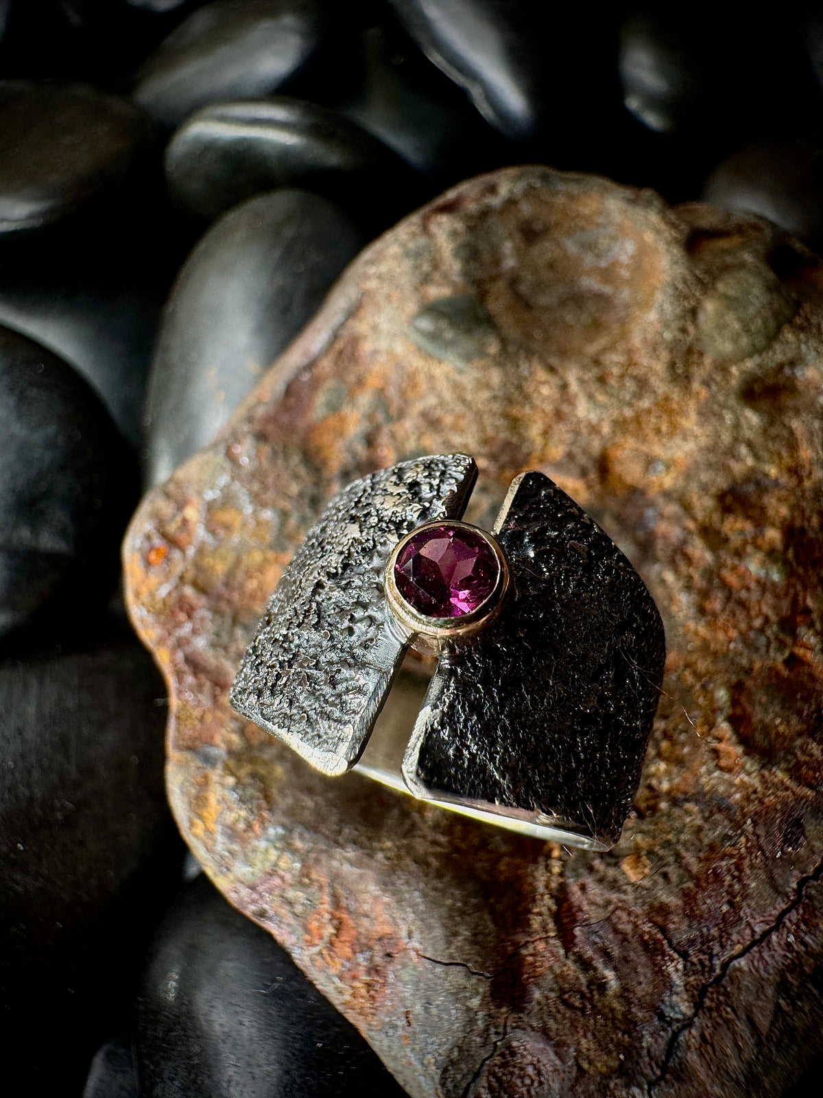 Rhodolite garnet, gold and silver fused dust ring, size 5