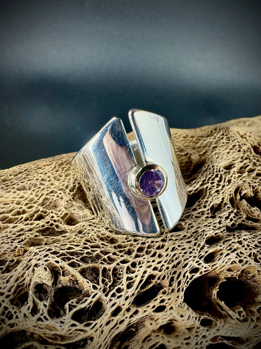 Mahenge Spinel wide band gold and silver ring size 7