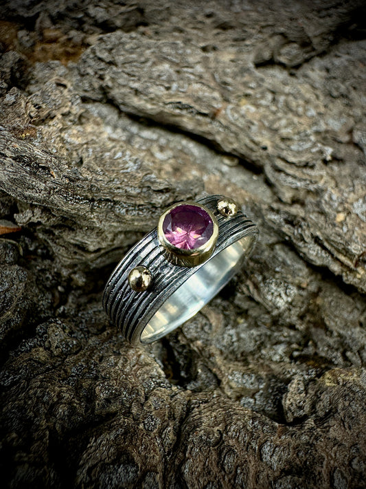 Hot Pink Mahenge Spinel Woven gold and silver ring size 6.25