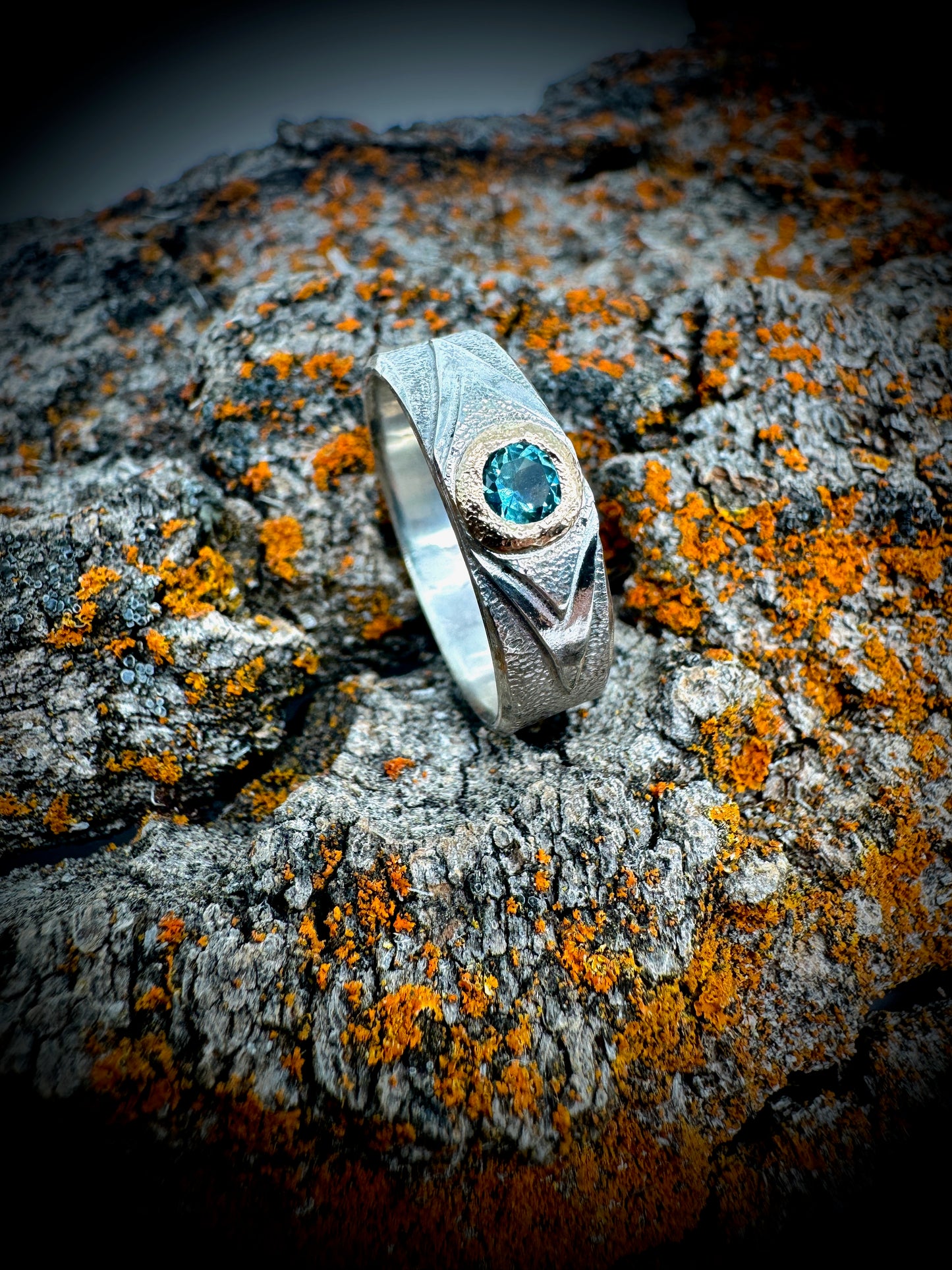 The Compass ring with teal Sapphire, size 8.5