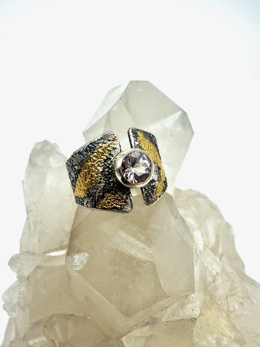 Morganite golden band, size 5.5