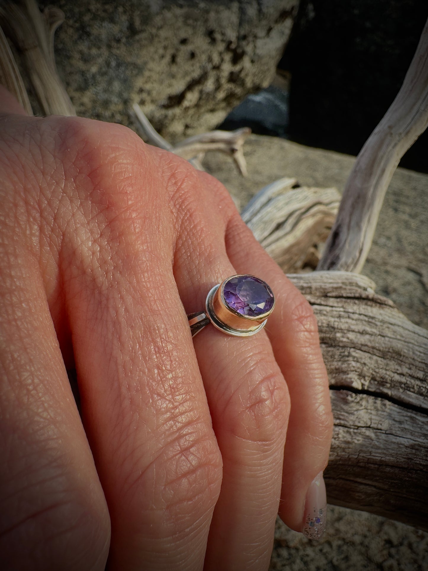 reverse band amethyst size 7.5